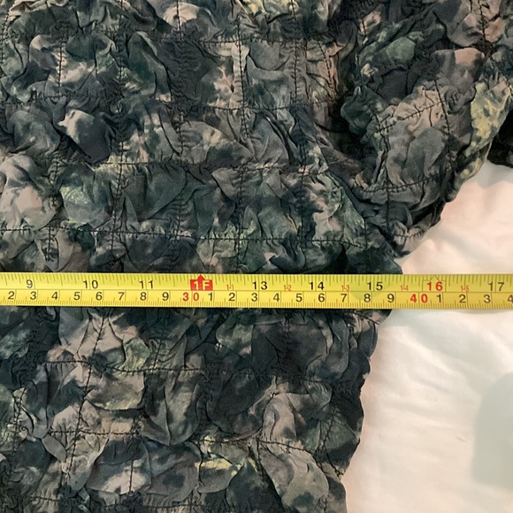 Stockholm Atelier & Other Stories Black Print stretch texture crop top sz 10 NWT - Picture 7 of 13